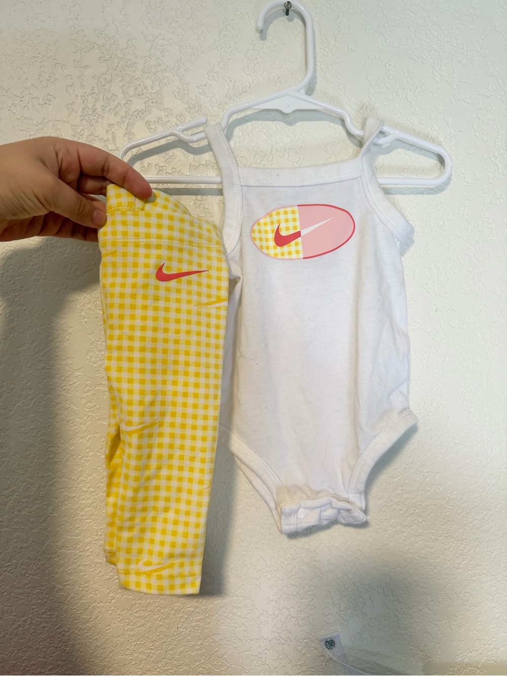 Nike Baby Girl One Piece And Leggings Outfit Set Gingham Yellow Pink 6 Months